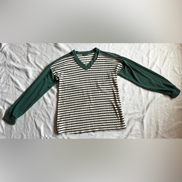 Heimish U.S.A. Women’s Long Sleeve Urban Ribbed Striped V-Neck Top 2X - Picture 1 of 12